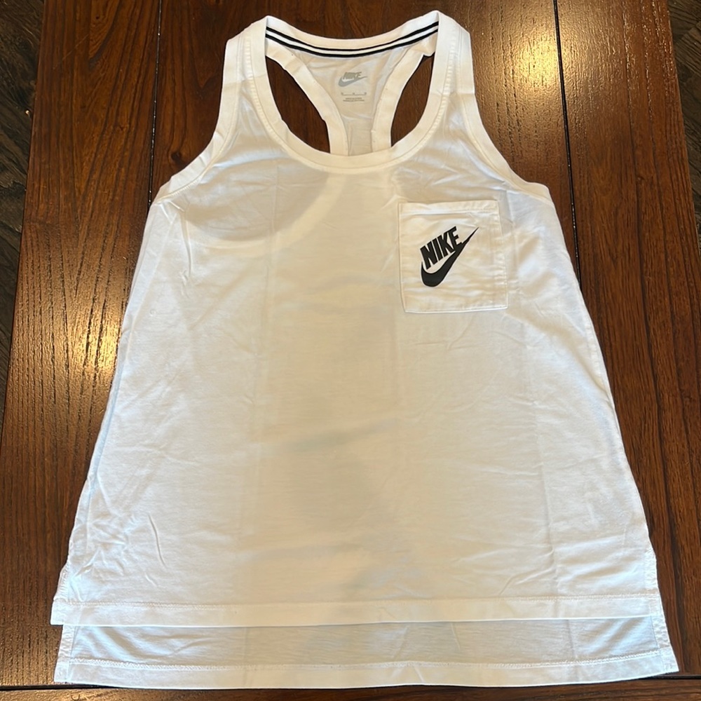 Women’s Nike racer back tank